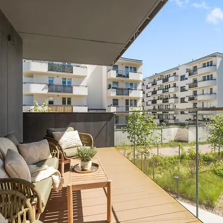 Supernova Comfort With Parking By Lion Daire