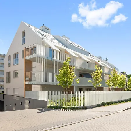 Supernova Comfort With Parking By Lion