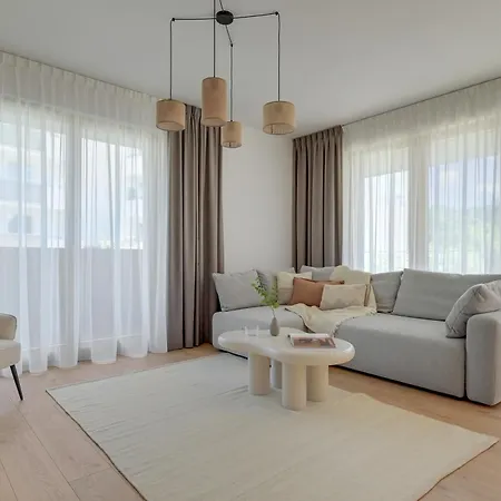Supernova Comfort With Parking By Lion Daire *